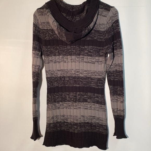 Roxy - Long sleeve Striped Sweater. Size XL - Picture 2 of 9